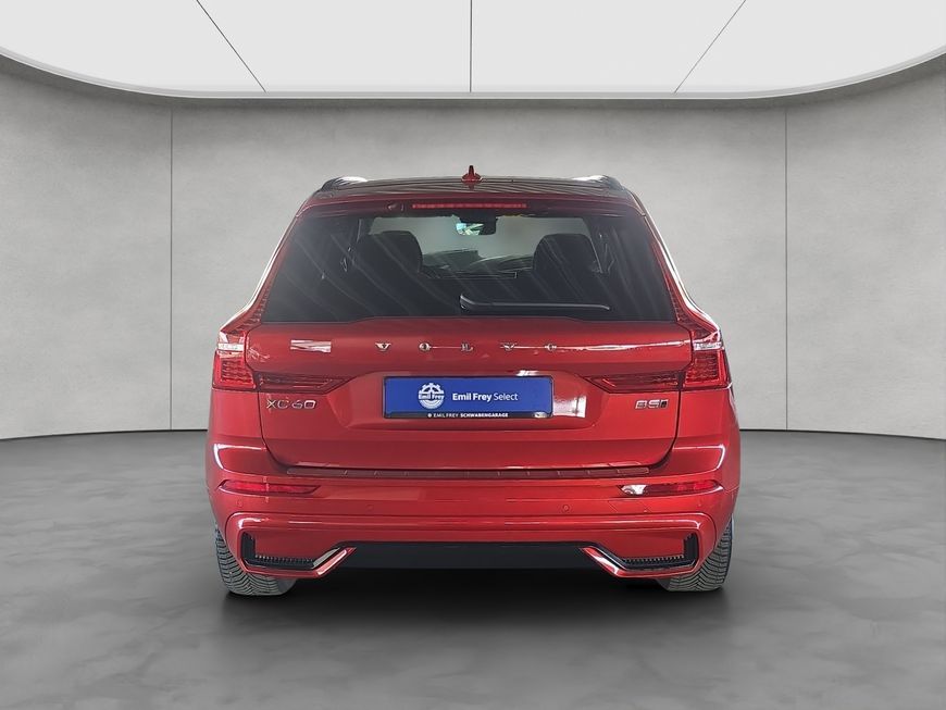 Volvo XC60 B5 B AWD Plus Dark