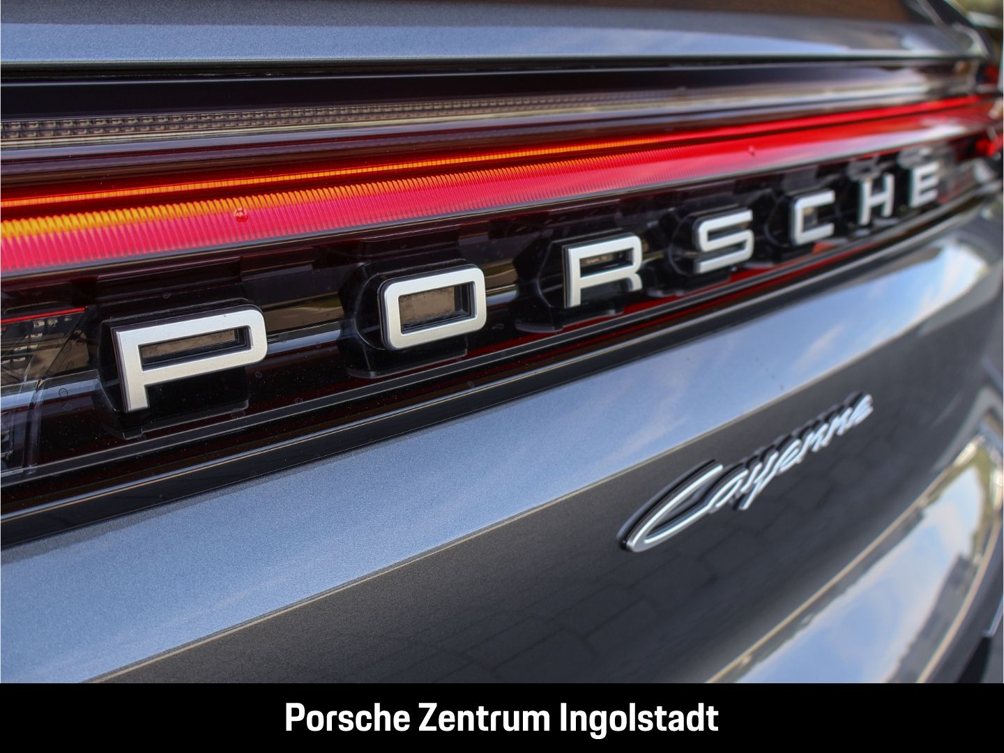 Porsche Cayenne E-Hybrid, Panorama, Luftfederung, Dachre