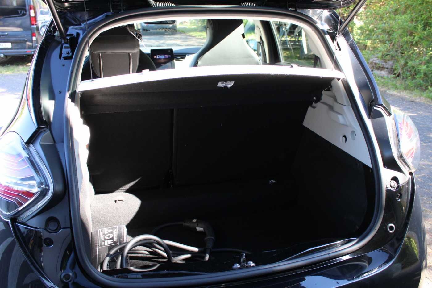 Renault ZOE Z.E. 50 INTENS - Samsaru's Car Outlet