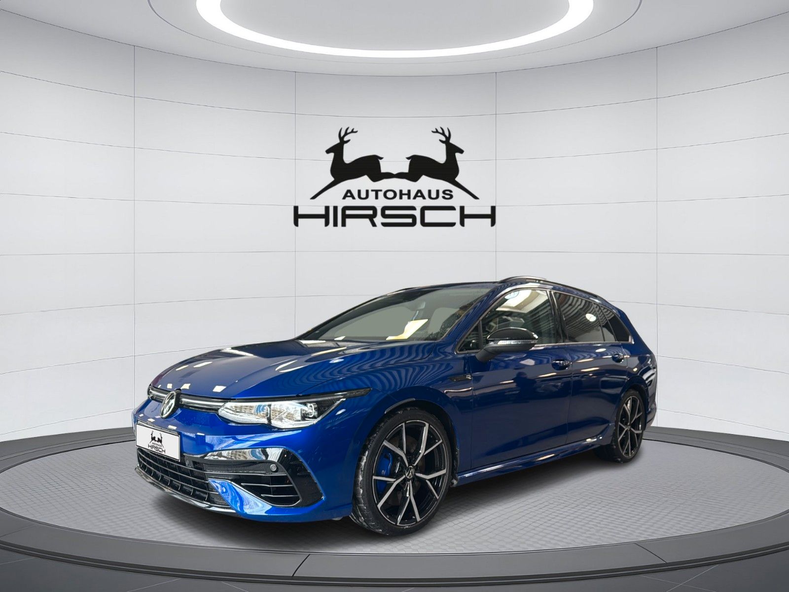 Volkswagen Golf VIII R Variant 2.0TSI 4Motion 19" H&K DCC