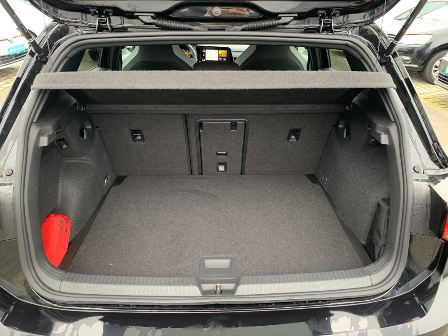 Volkswagen Golf VIII GTD 2.0 TDI SCR - Samsaru's Car Outlet