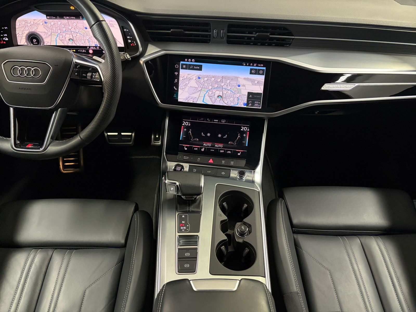 Audi A6 Avant 55 TFSIe quattro Avant S line AHK Pano