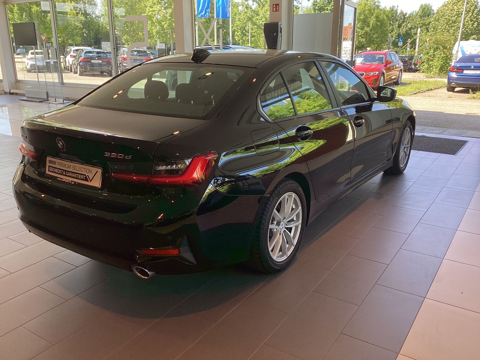 BMW 320d xDrive Limousine Advantage HiFi DAB WLAN