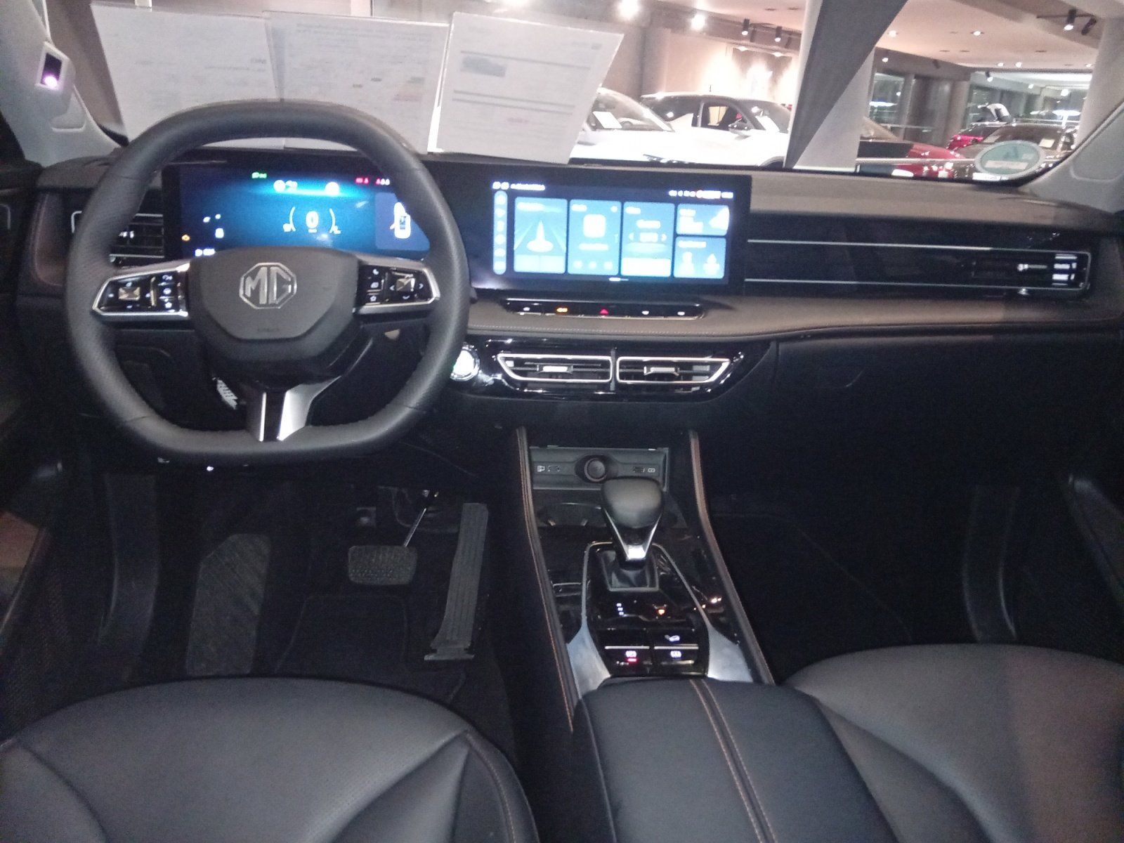 MG HS 1.5 PHEV Luxury Vorführwagen*Vollausstattung*