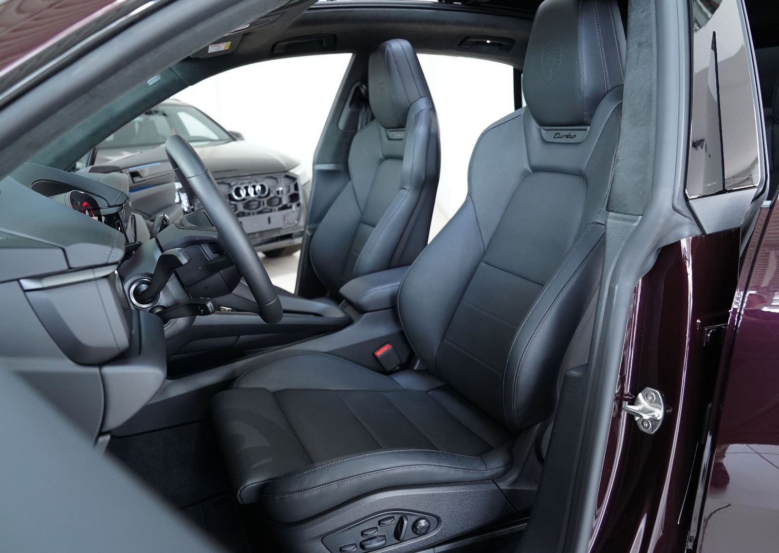 Porsche Macan Electric Turbo HUD Pano Chrono beluftung