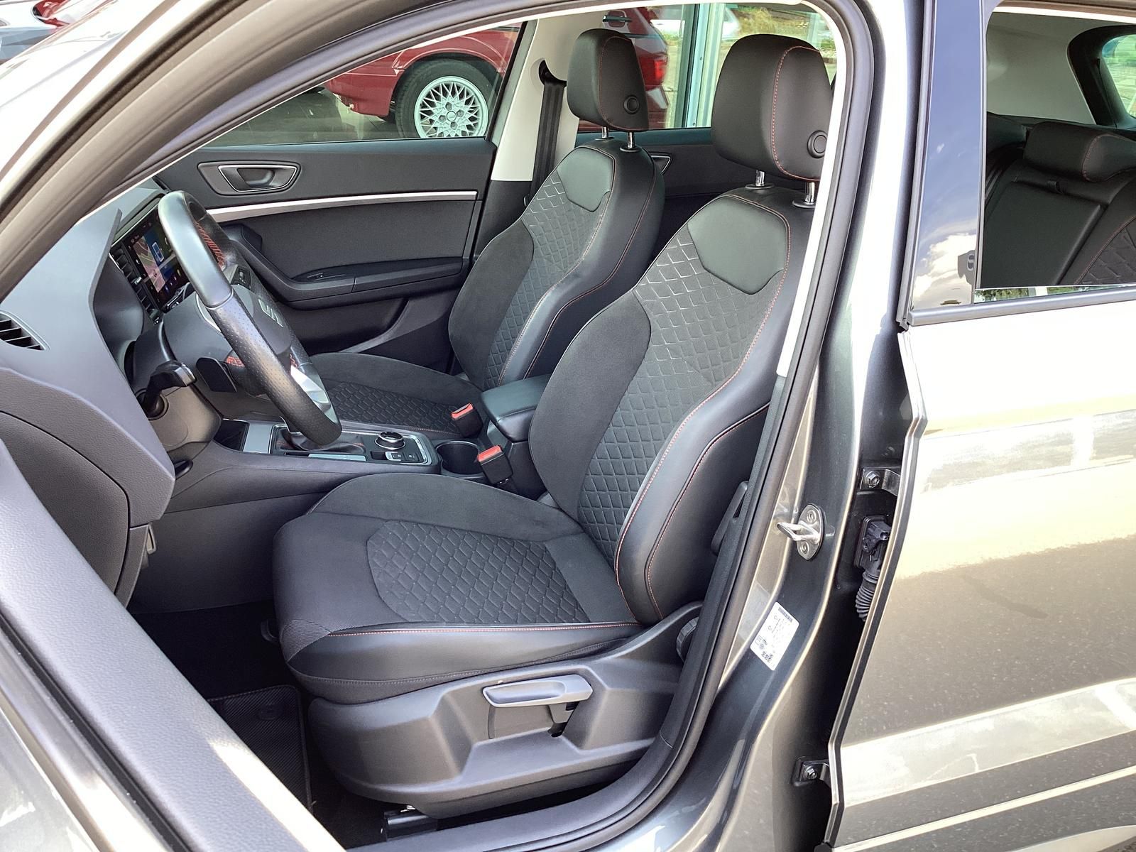 Seat Ateca 1.5 TSI DSG FR/App/LED/Kamera/ACC/Navi/AHK
