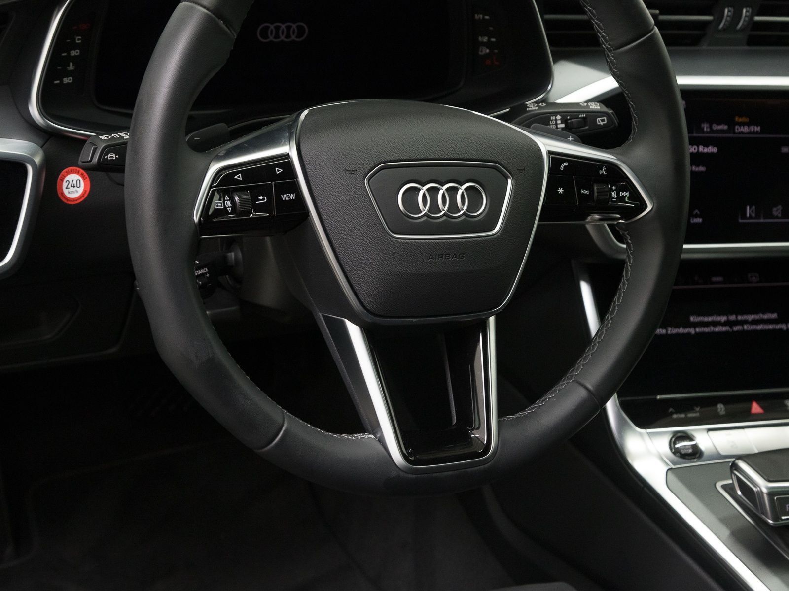 Audi A6 Avant 45 TFSI Q S LINE - Samsaru's Car Outlet