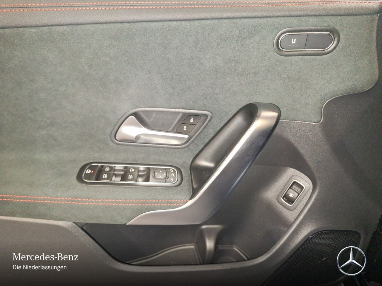 Mercedes-Benz CLA 250 4M AMG Premium - Samsaru's Car Outlet