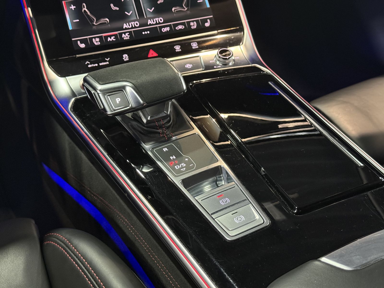 Audi RS6 4.0 TFSI quattro+Sitzbelüftung+360*Kamera