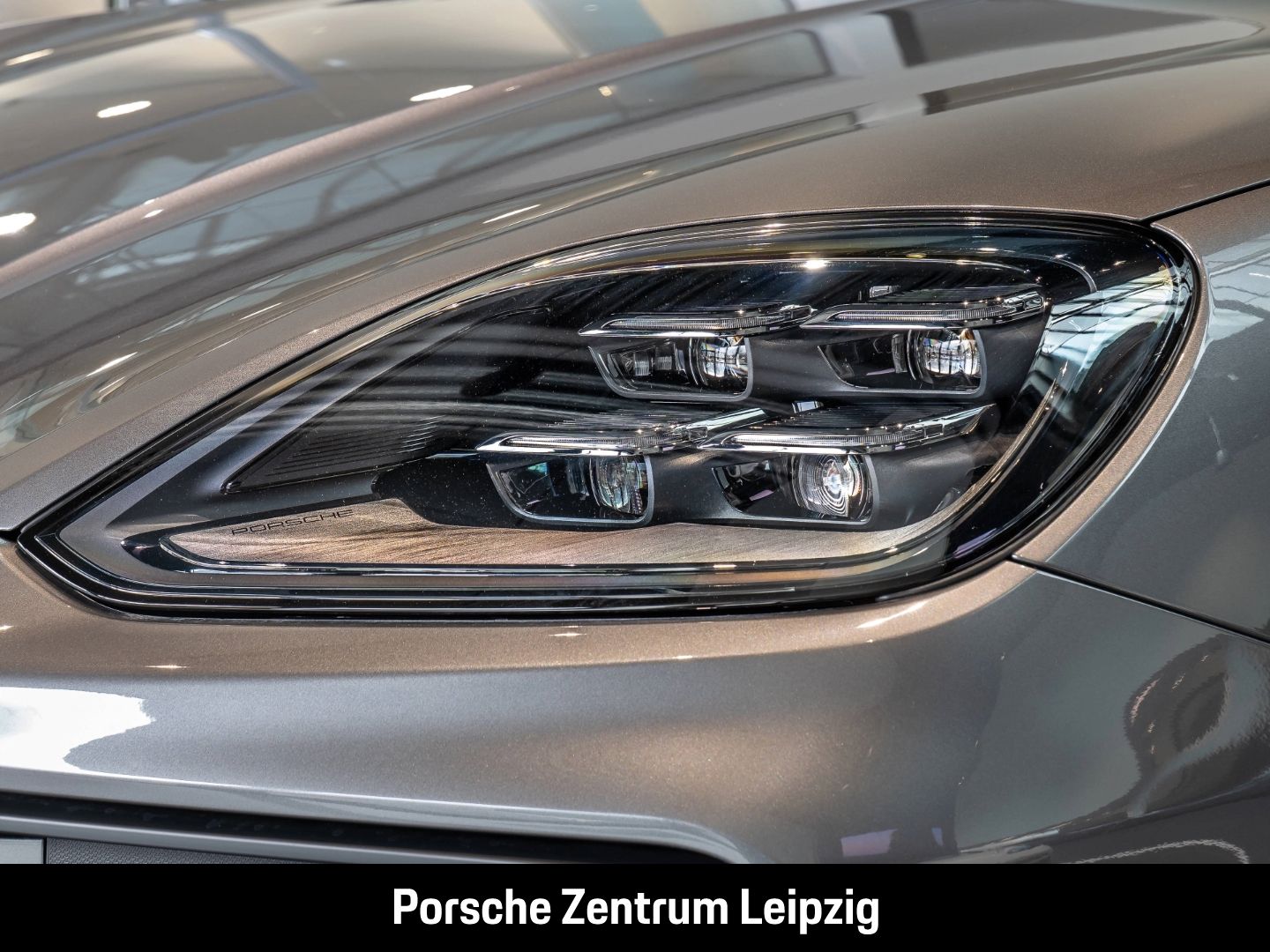 Porsche Cayenne SportDesign 22Zoll Massage AHK HD-Matrix