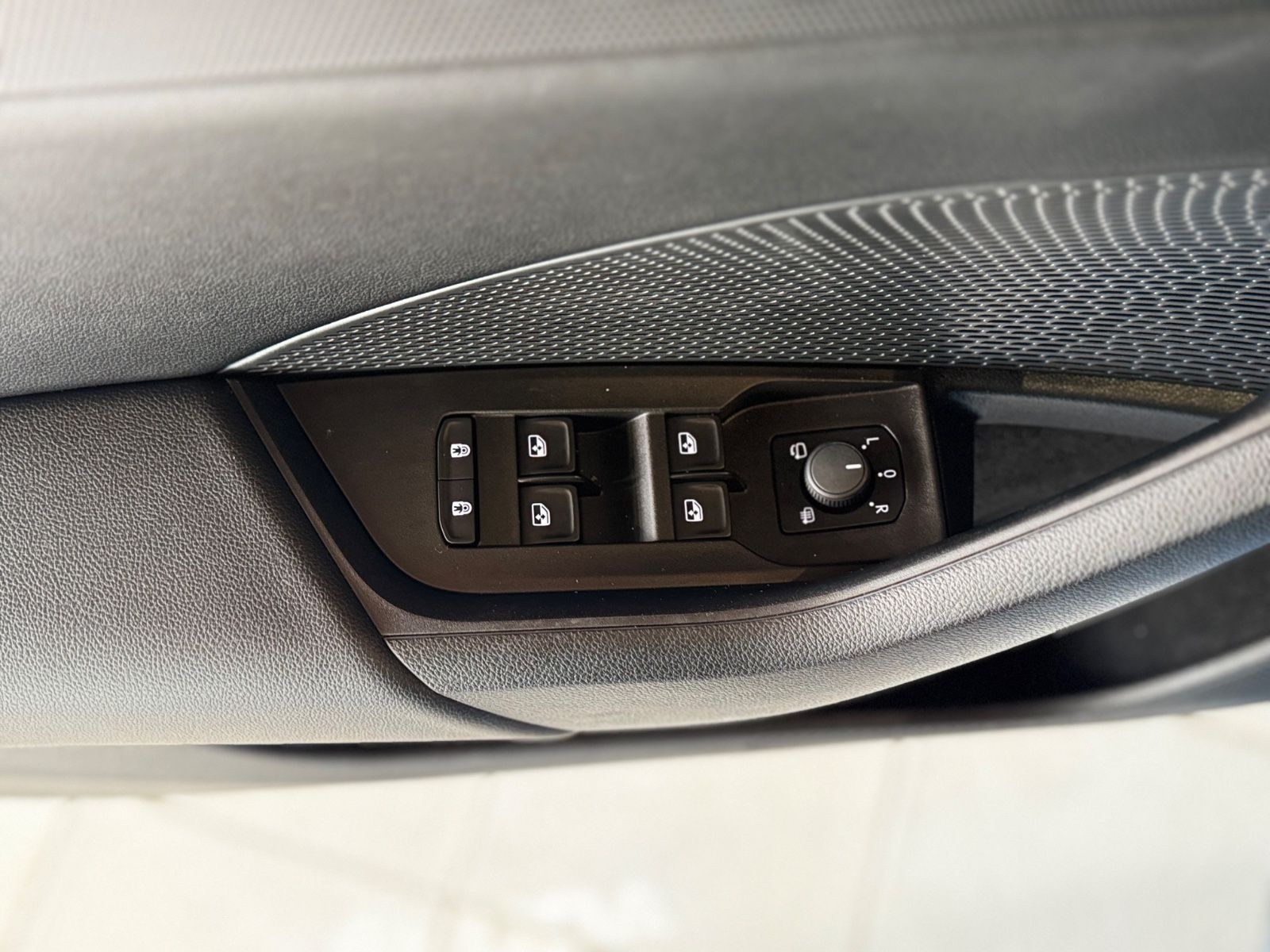Skoda Octavia Combi Clever - Samsaru's Car Outlet