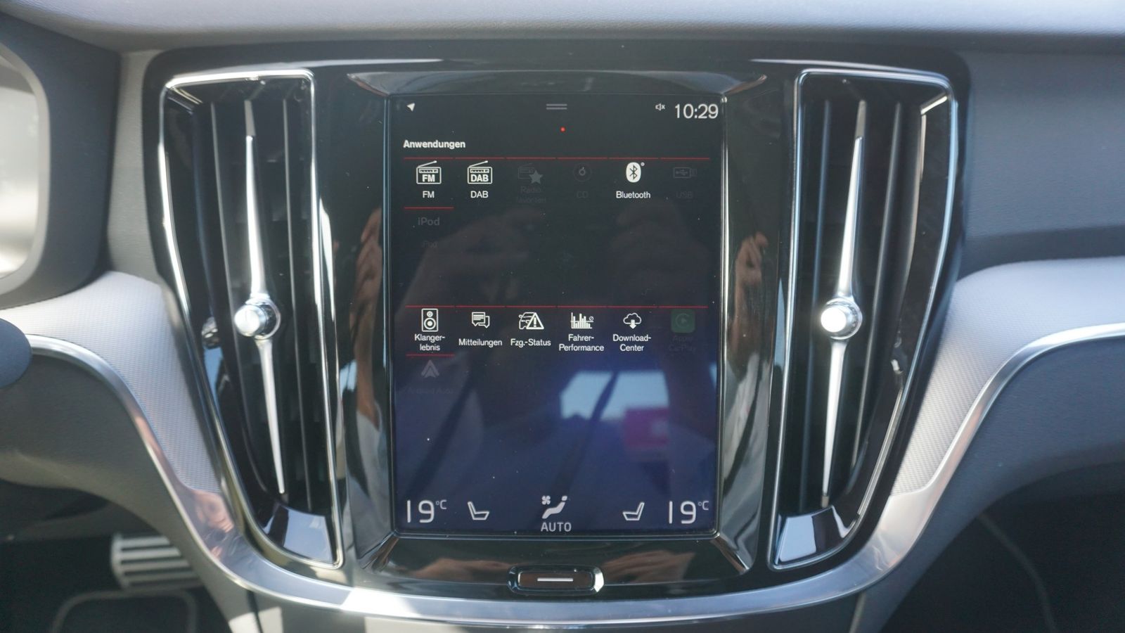 Volvo S60 2.0 R Design LED Navi HarmanKardon Panorama