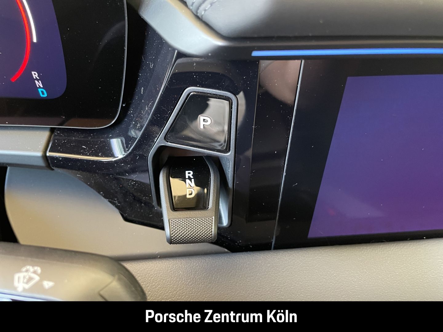 Porsche Macan 4 Luftfederung Panoramadach Surround-View
