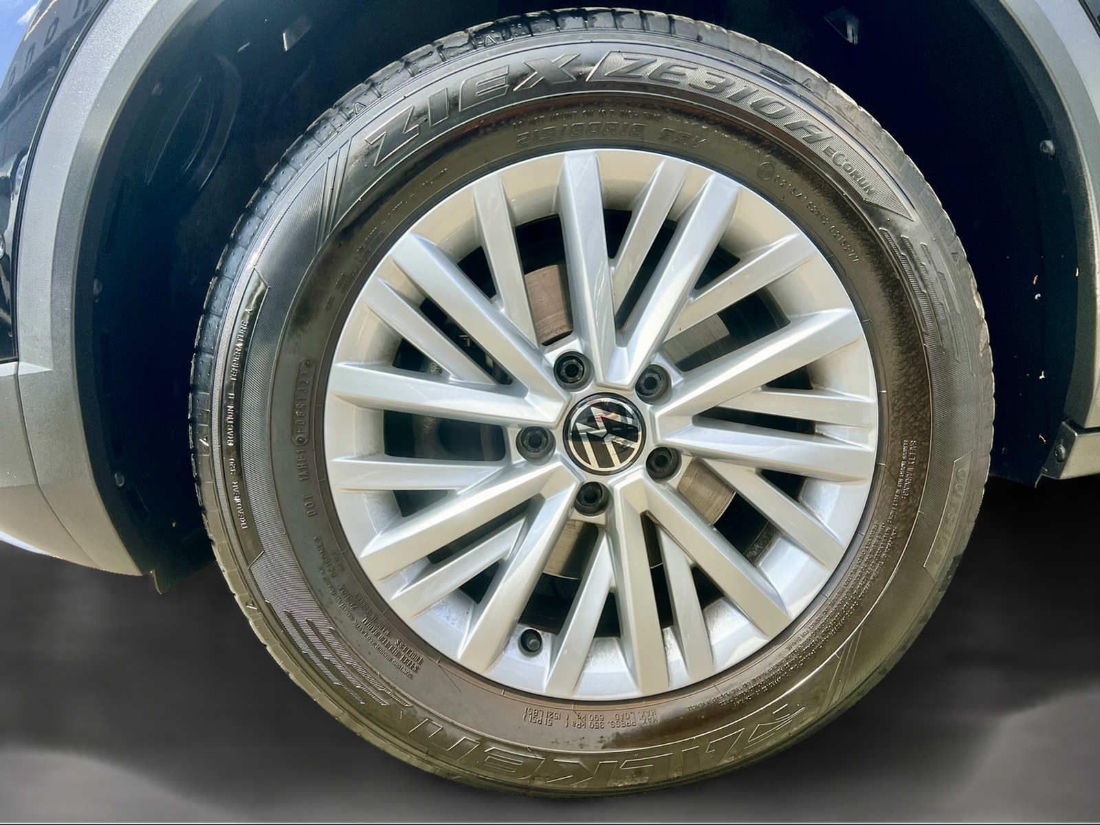 Volkswagen T-Roc LIFE - Samsaru's Car Outlet