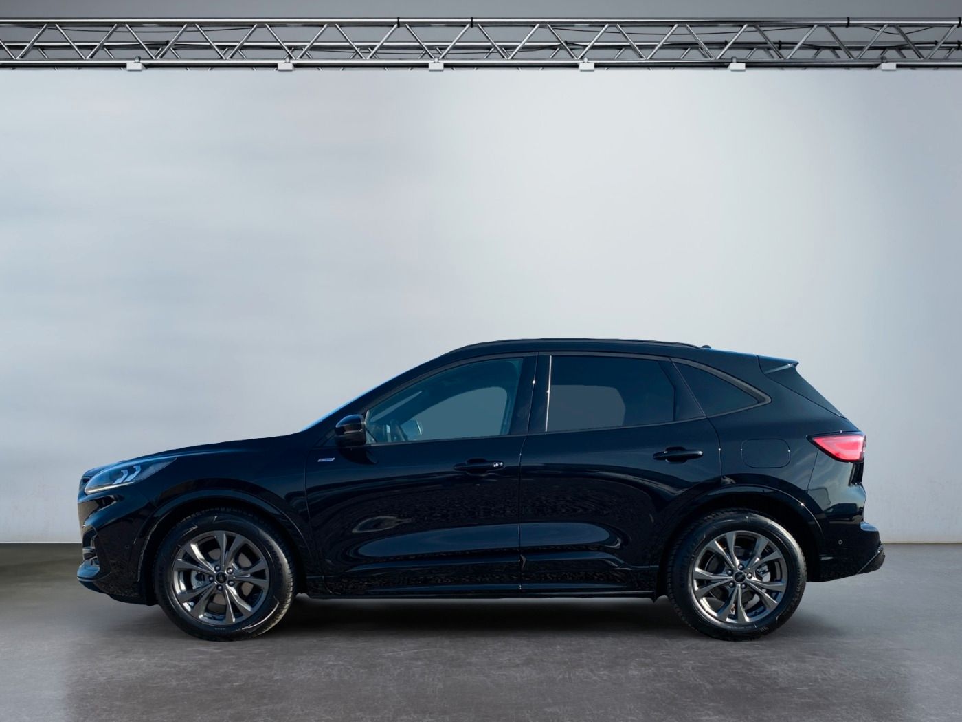 Ford Kuga ST-Line 1.5 FWD - Samsaru's Car Outlet