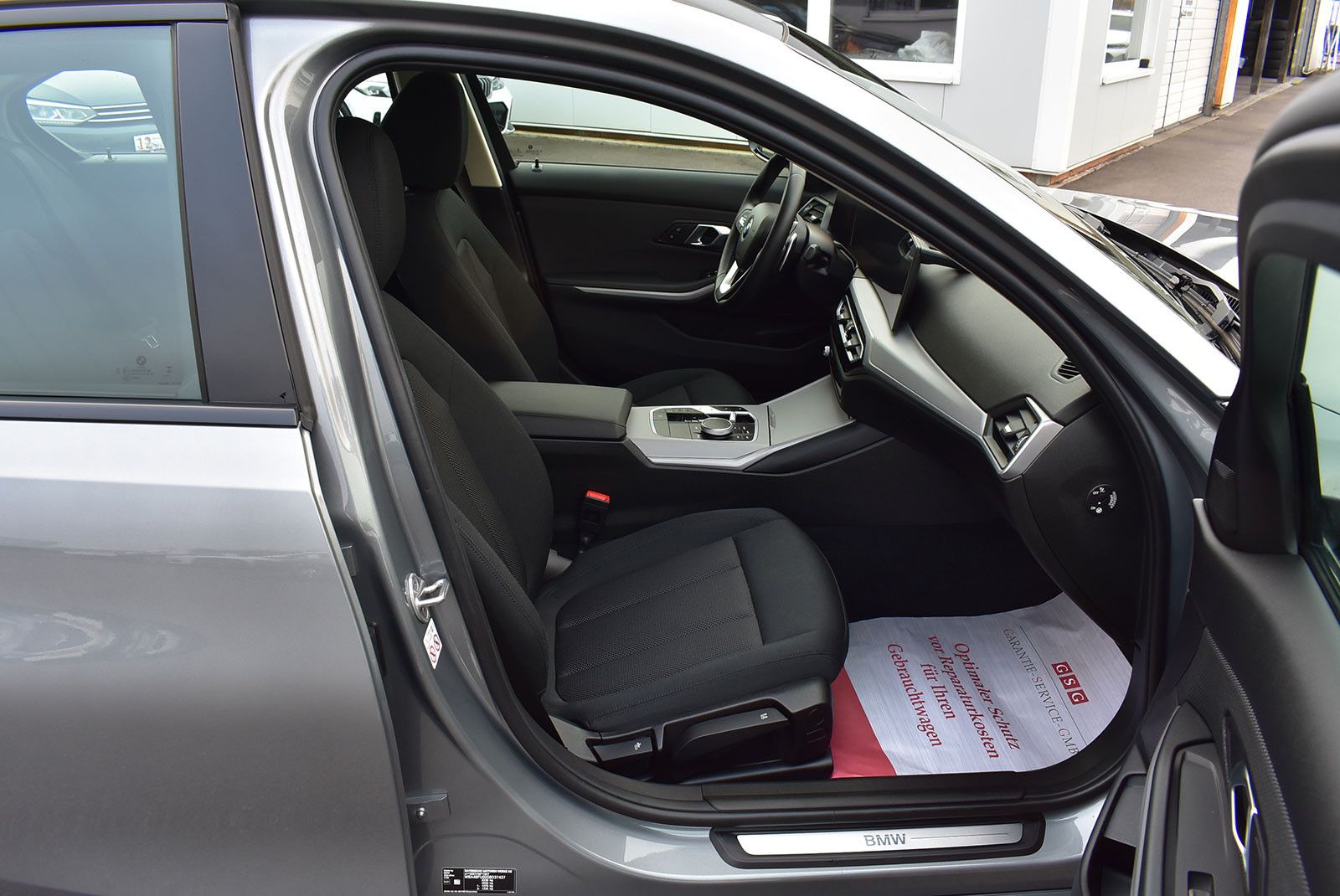 BMW 320 d xDrive LED+Widscreen+DAB+Navi+Kamera+ACC