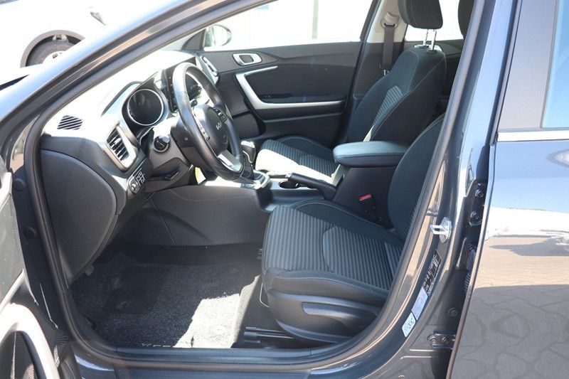 Kia XCeed 1.0 T-GDI Vision - Samsaru's Car Outlet