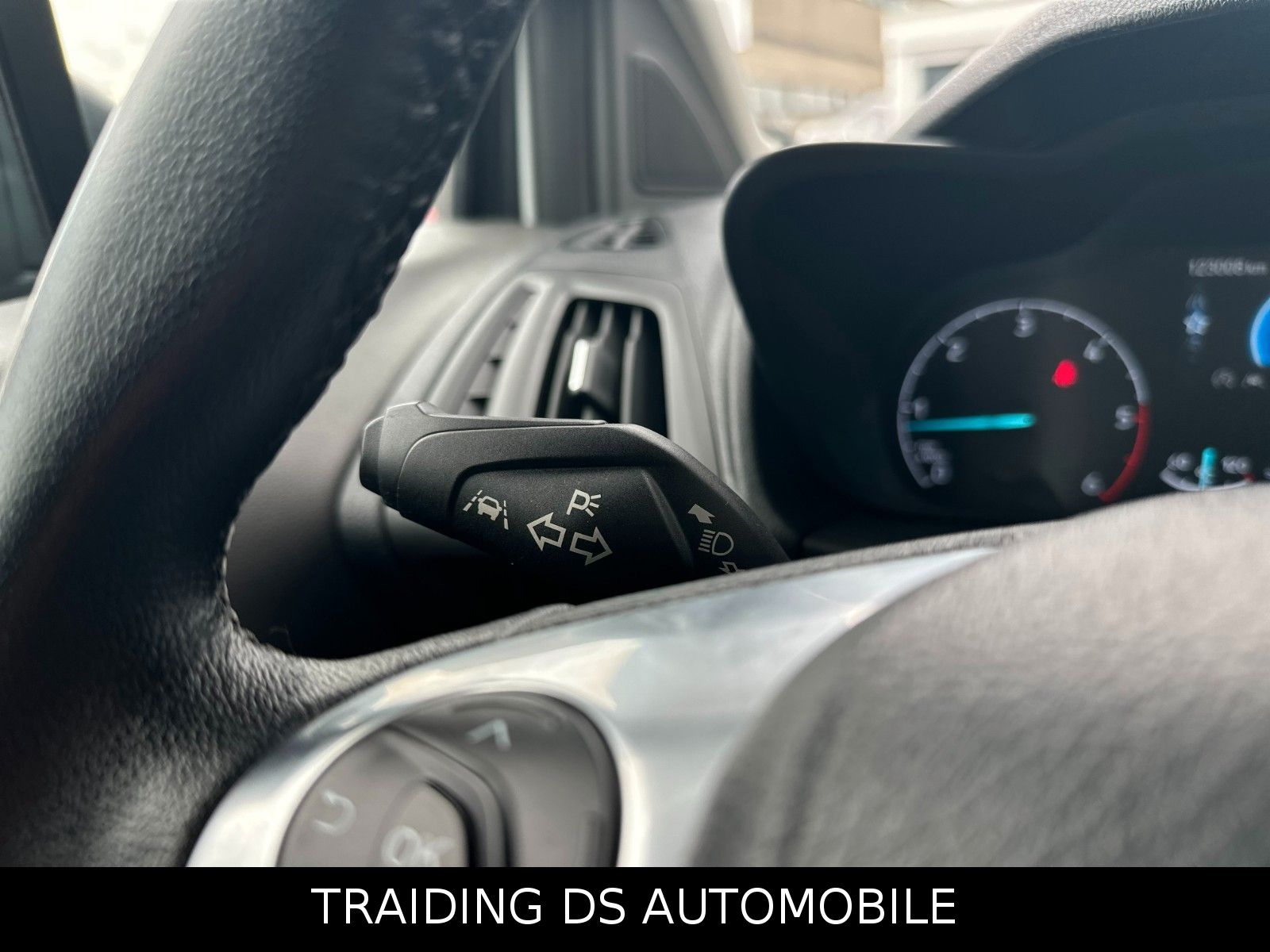 Ford Transit Connect - Samsaru's Car Outlet