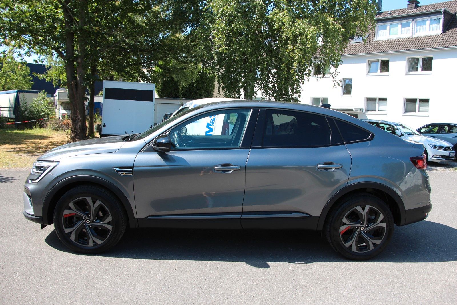Renault Arkana Mild Hybrid R.S. Line - Samsaru's Car Outlet