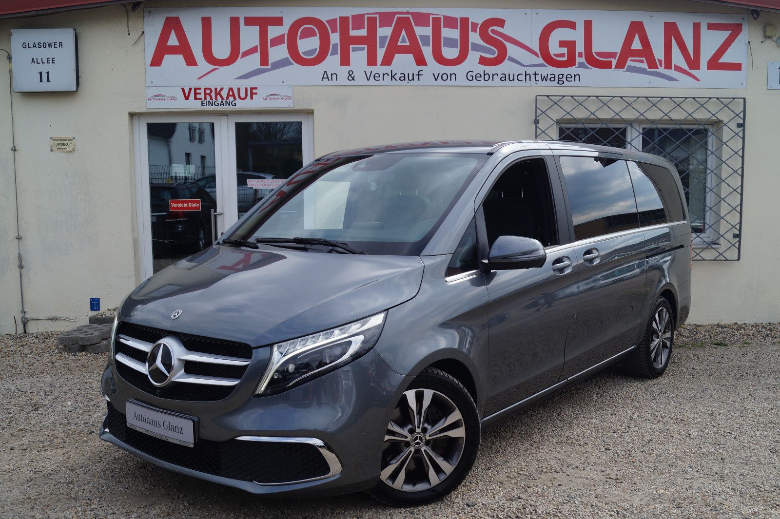 Mercedes-Benz V 300 D EXCLUSIVE EDITION - Samsaru's Car Outlet