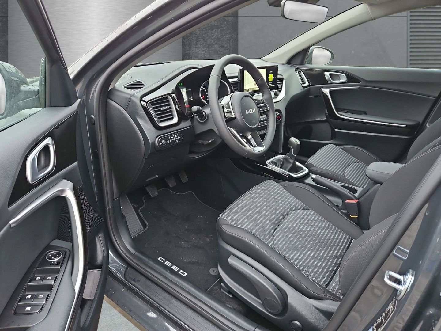 Kia Ceed Lim 1.0T Vision Komfort - Samsaru's Car Outlet