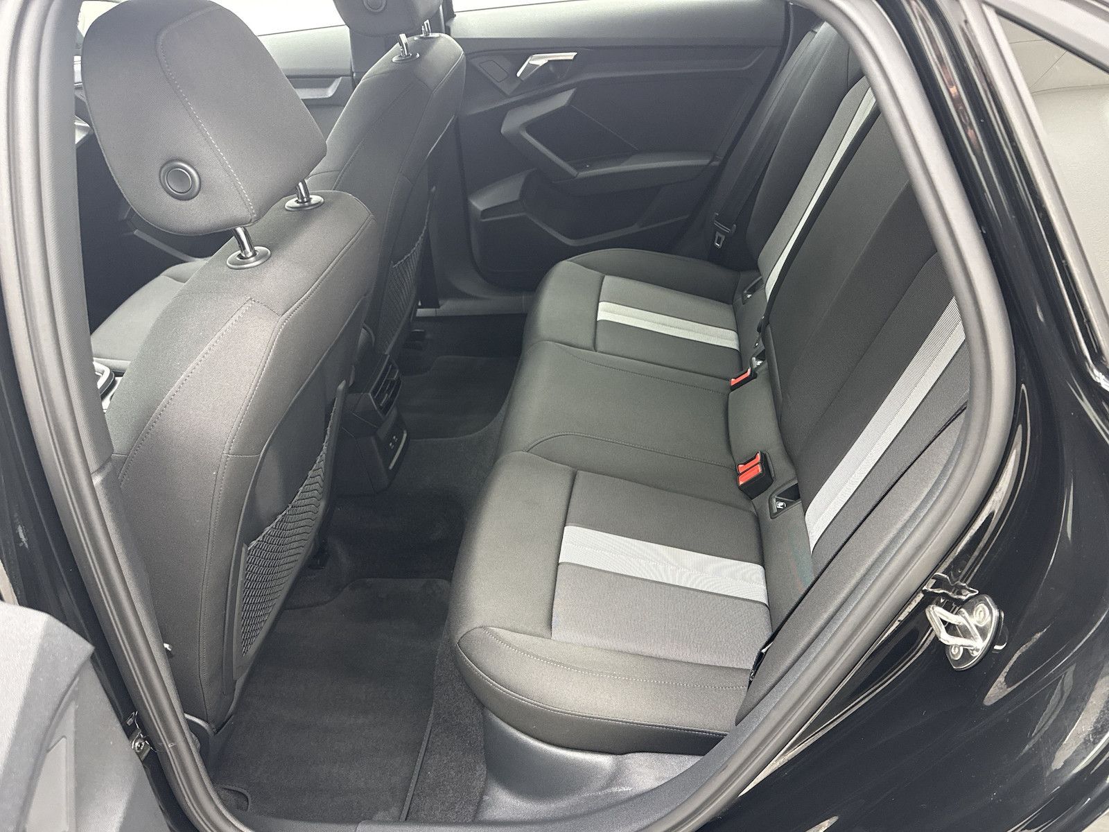 Audi A3 Limousine 30 eTFSI advanced Edition One ACC A