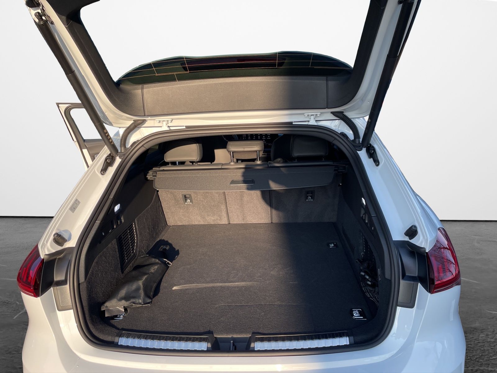 Audi A5 Avant TFSI e-hybrid S tronic quattro s line e