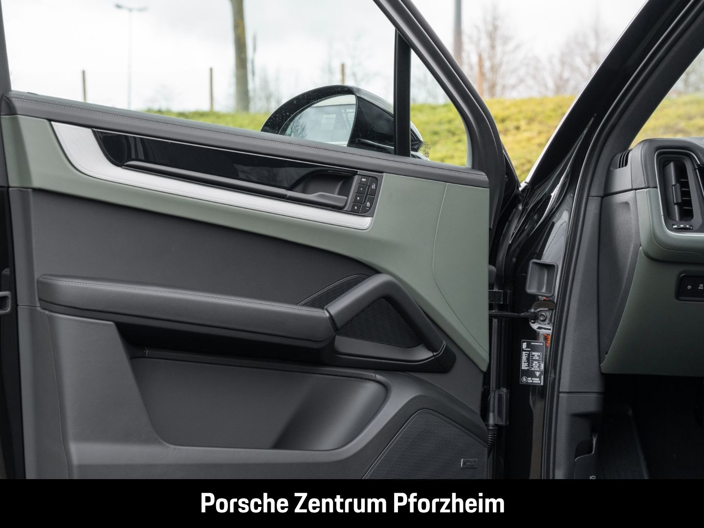 Porsche Cayenne BOSE Sportabgasanlage Panoramadach LED S