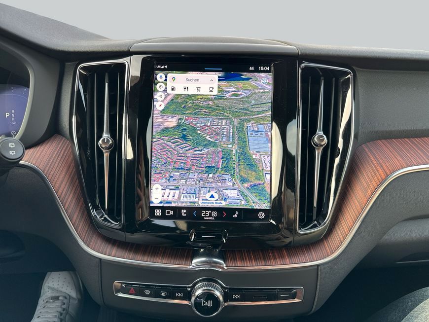 Volvo XC60 B5 B AWD Plus Dark