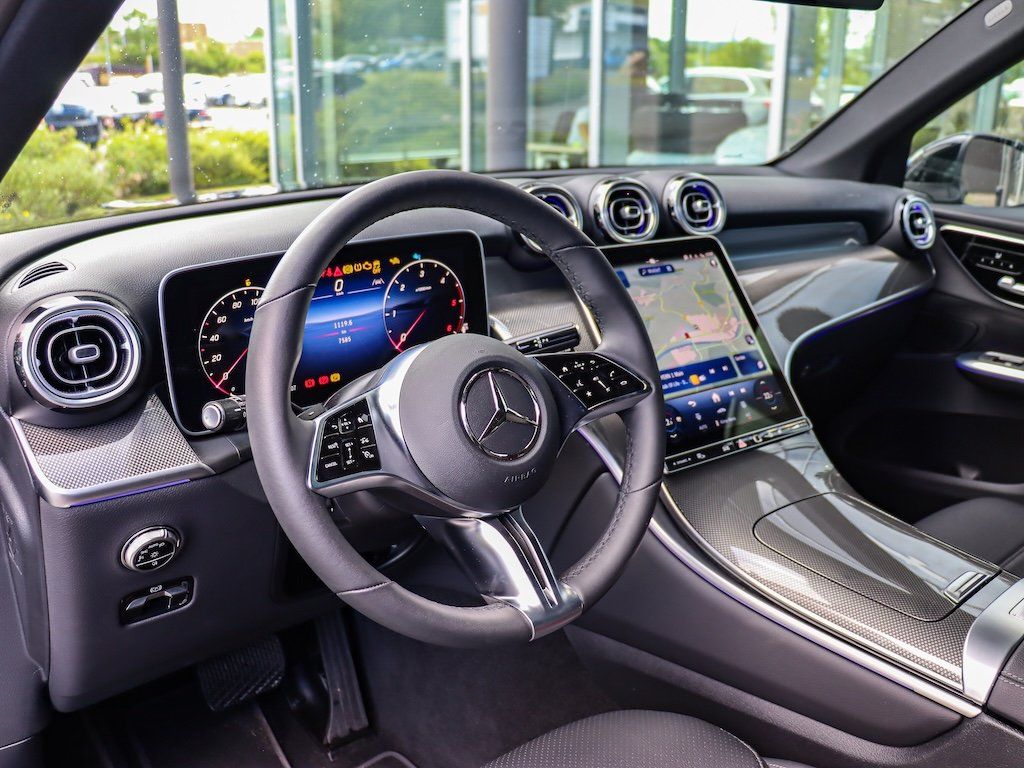 Mercedes-Benz GLC 220 d 4M Avantgarde AHK/Memory/19Zoll/Digi