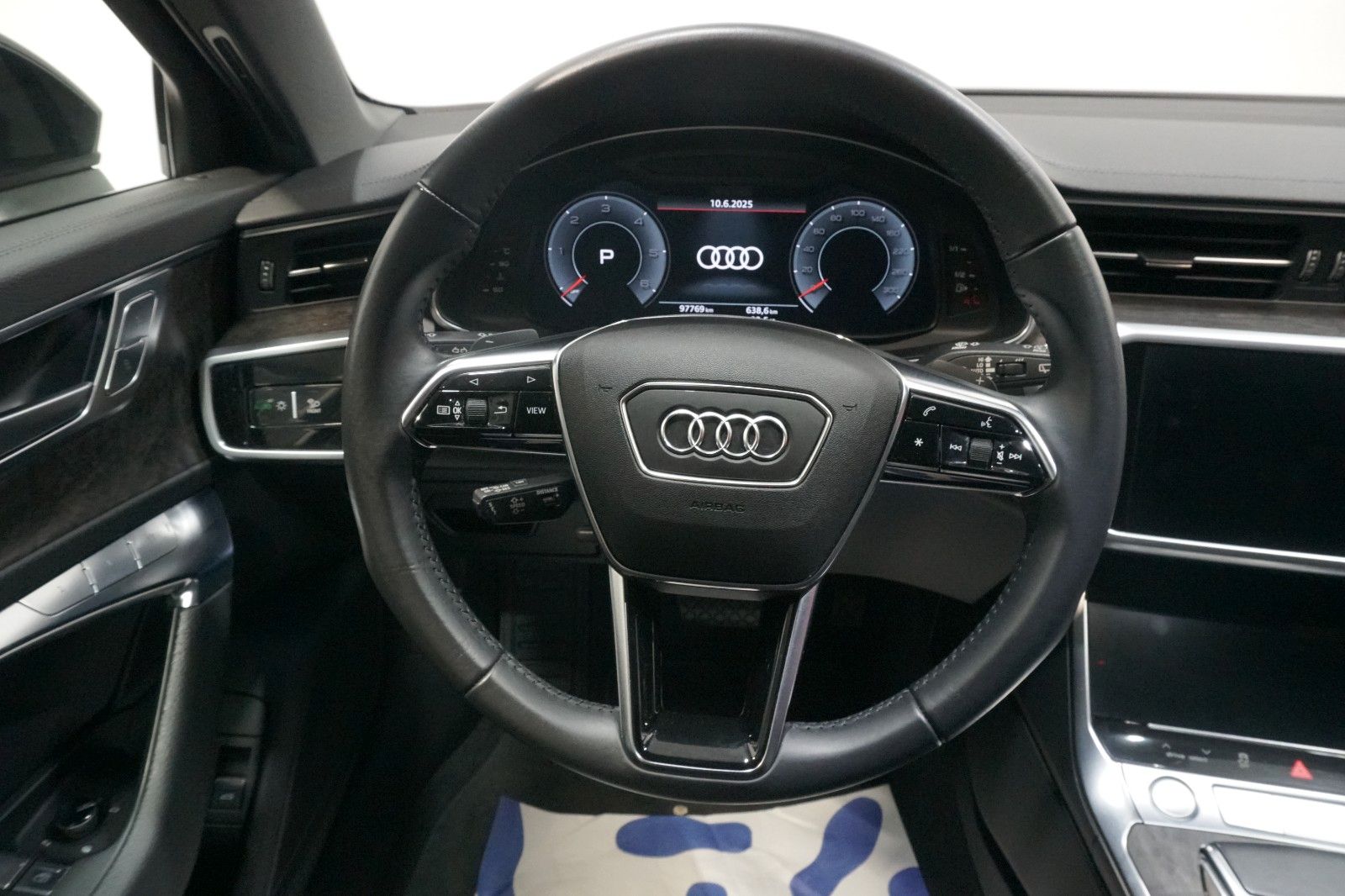 Audi A6 Avant 45 TDI quattro Plus - Samsaru's Car Outlet