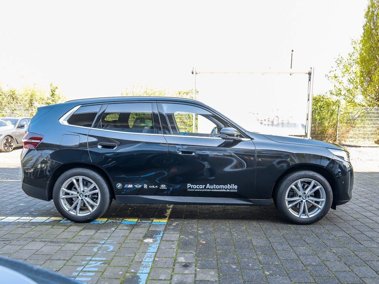 BMW X3 20d xDrive PANO ACC AHK RFK NAVI LED PDC V+H