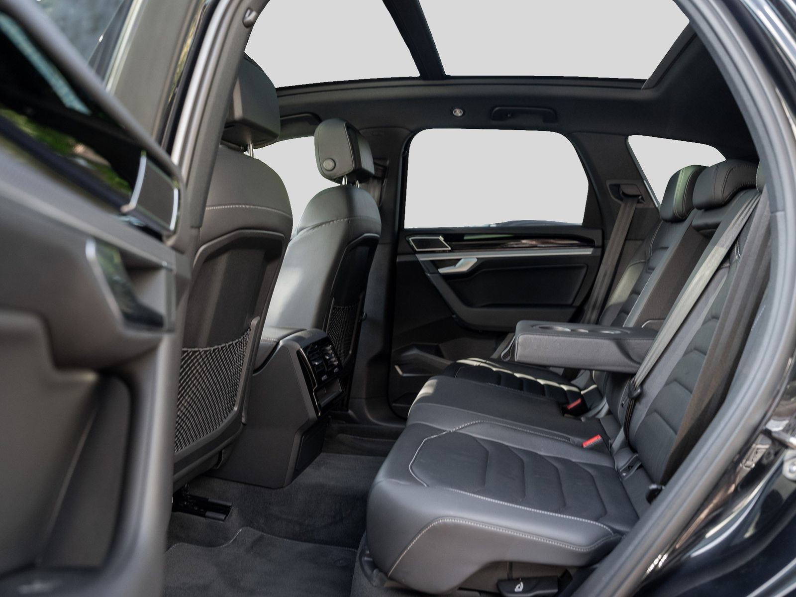 Volkswagen Touareg TDI R-Line Pano IQLight AHK Kam. Leder