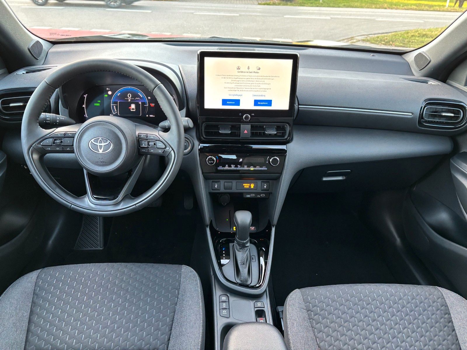 Toyota Yaris Cross Hybrid Teamplayer*Safety-&Winterpak*