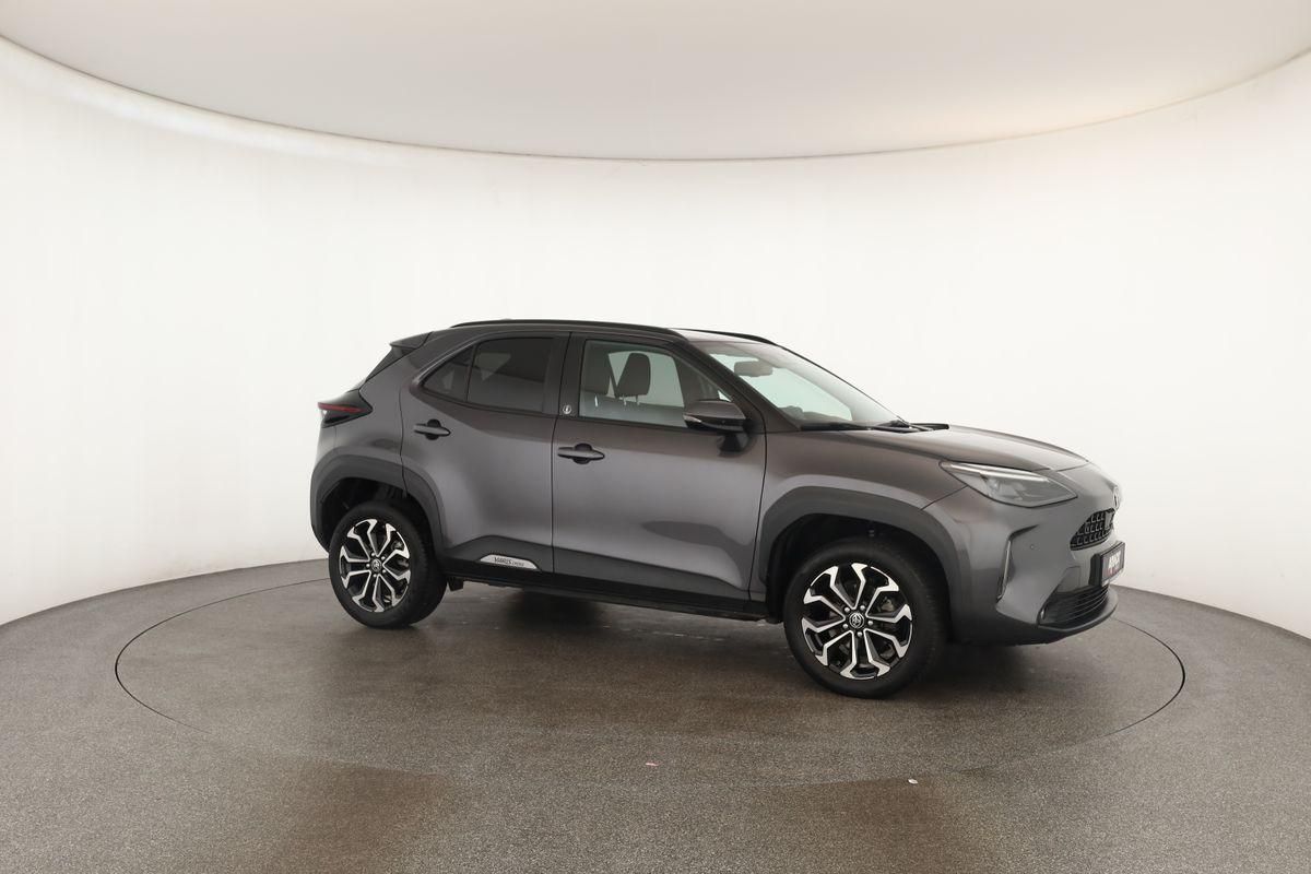 Toyota Yaris Cross CVT Team D LED Navi SHZ iACC Kam 17"