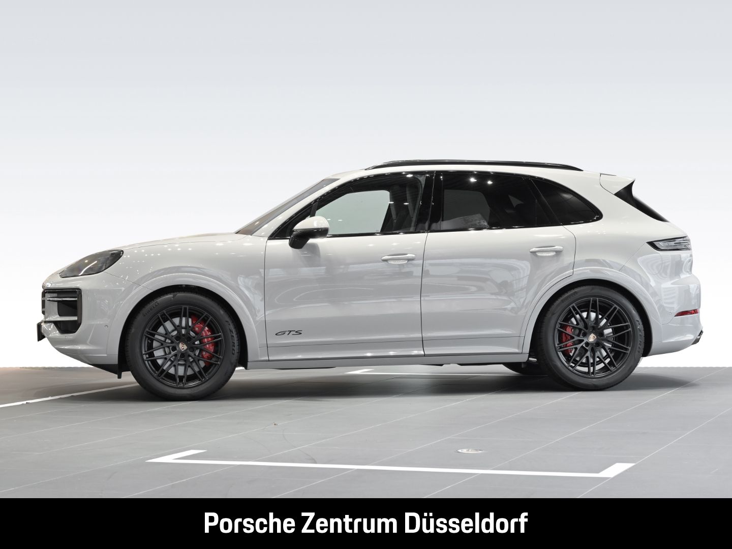 Porsche Cayenne GTS BOSE InnoDrive Surround-View Head-Up