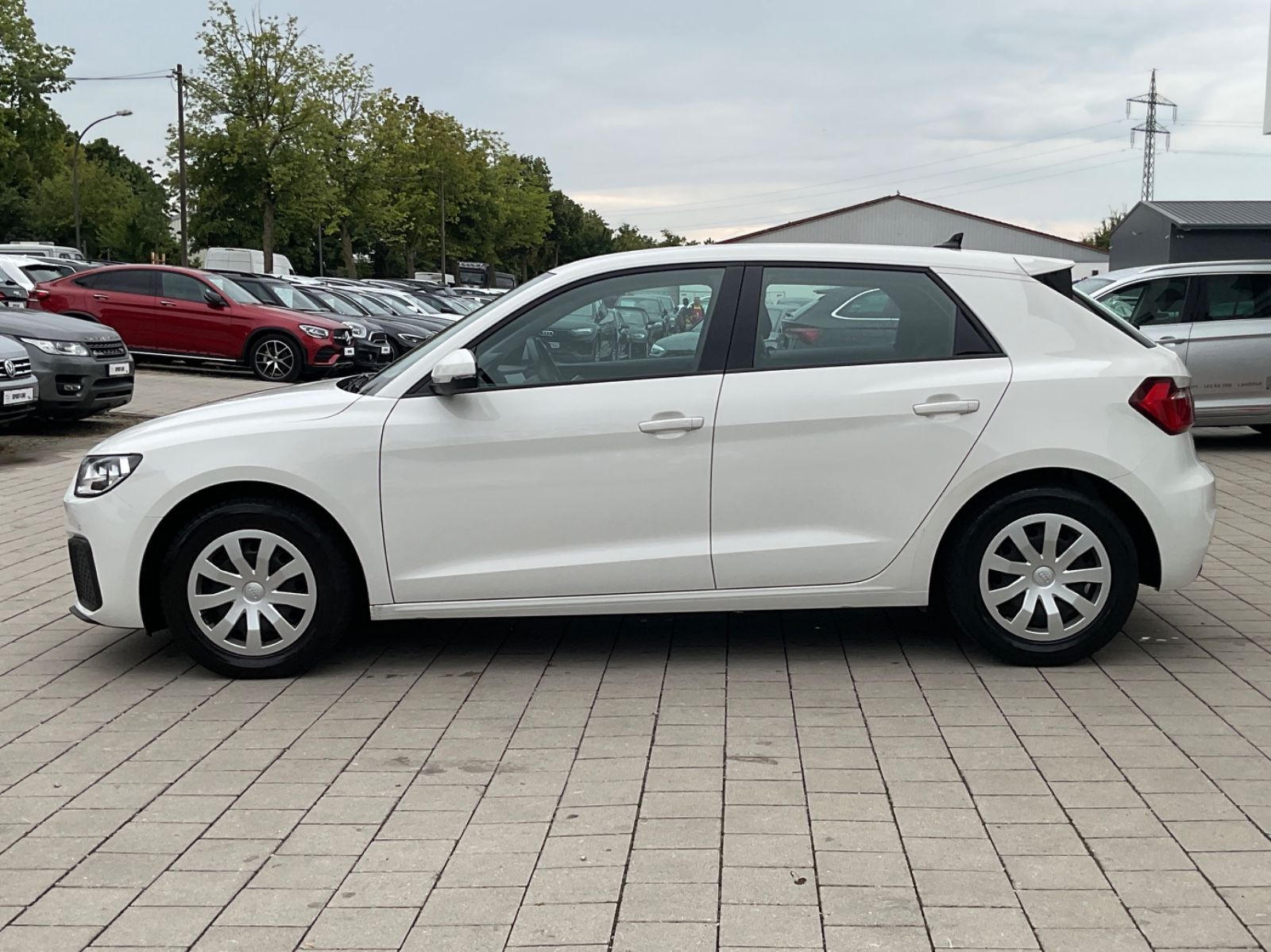 Audi A1 SB 25 TFSI basis S-Tronic - Samsaru's Car Outlet