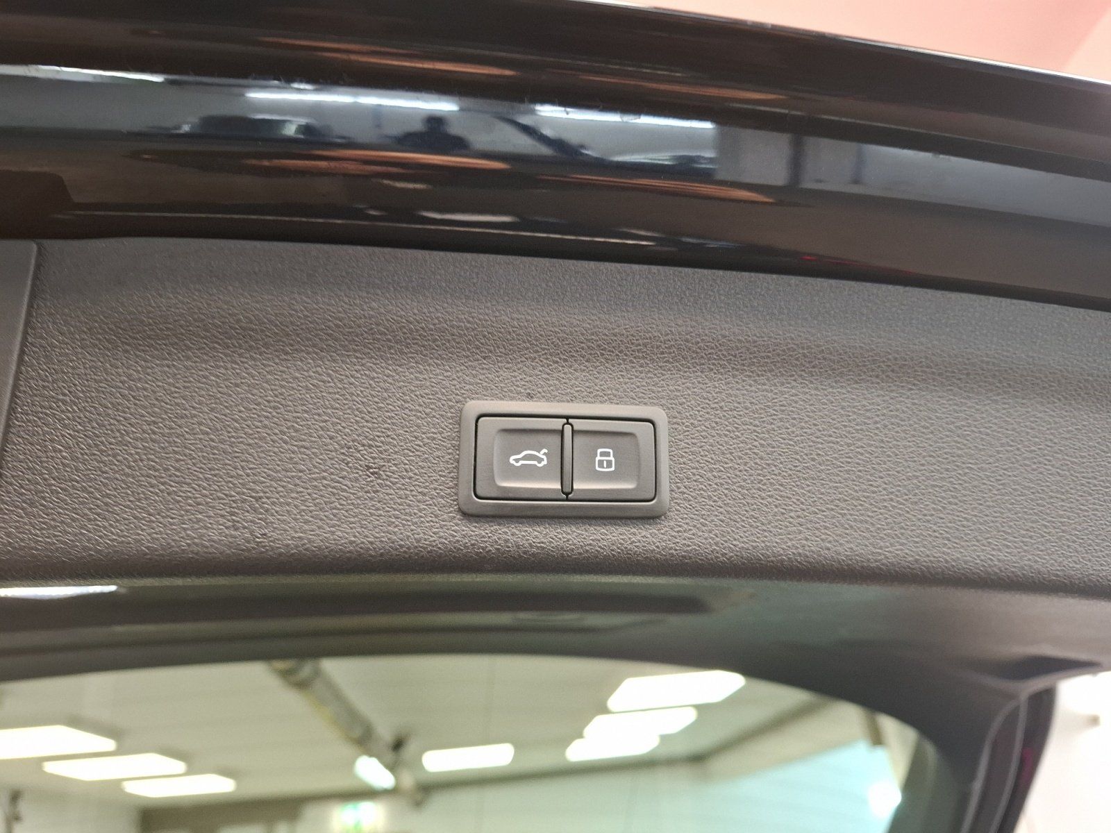 Audi RS 6 Avant 4.0 TFSI AHK 360 4xSHZ B&O STH 305km/