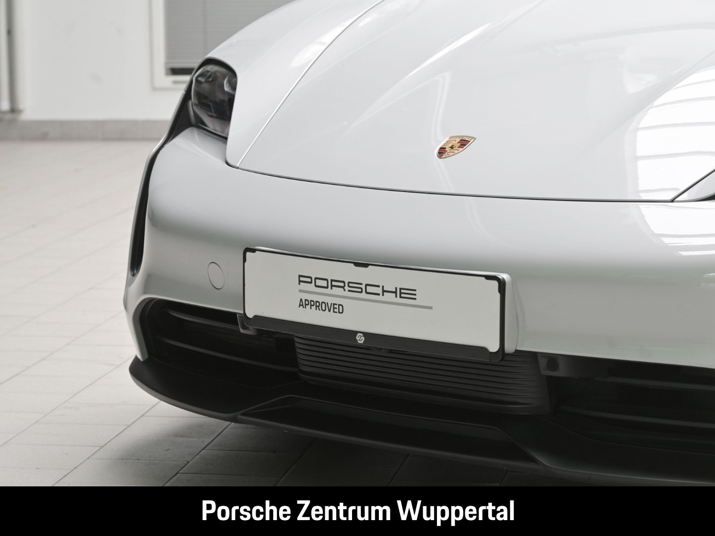 Porsche Taycan GTS Sport Turismo Burmester Sport Chrono