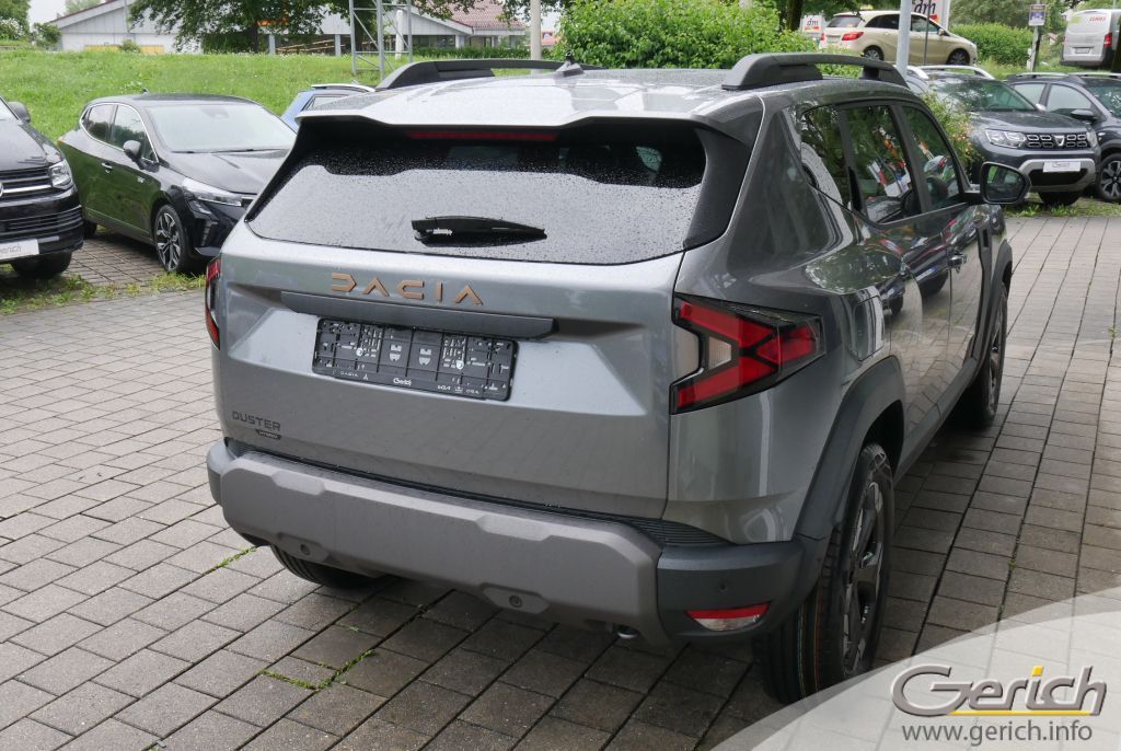 Dacia Duster Hybrid 140 Extreme - Samsaru's Car Outlet