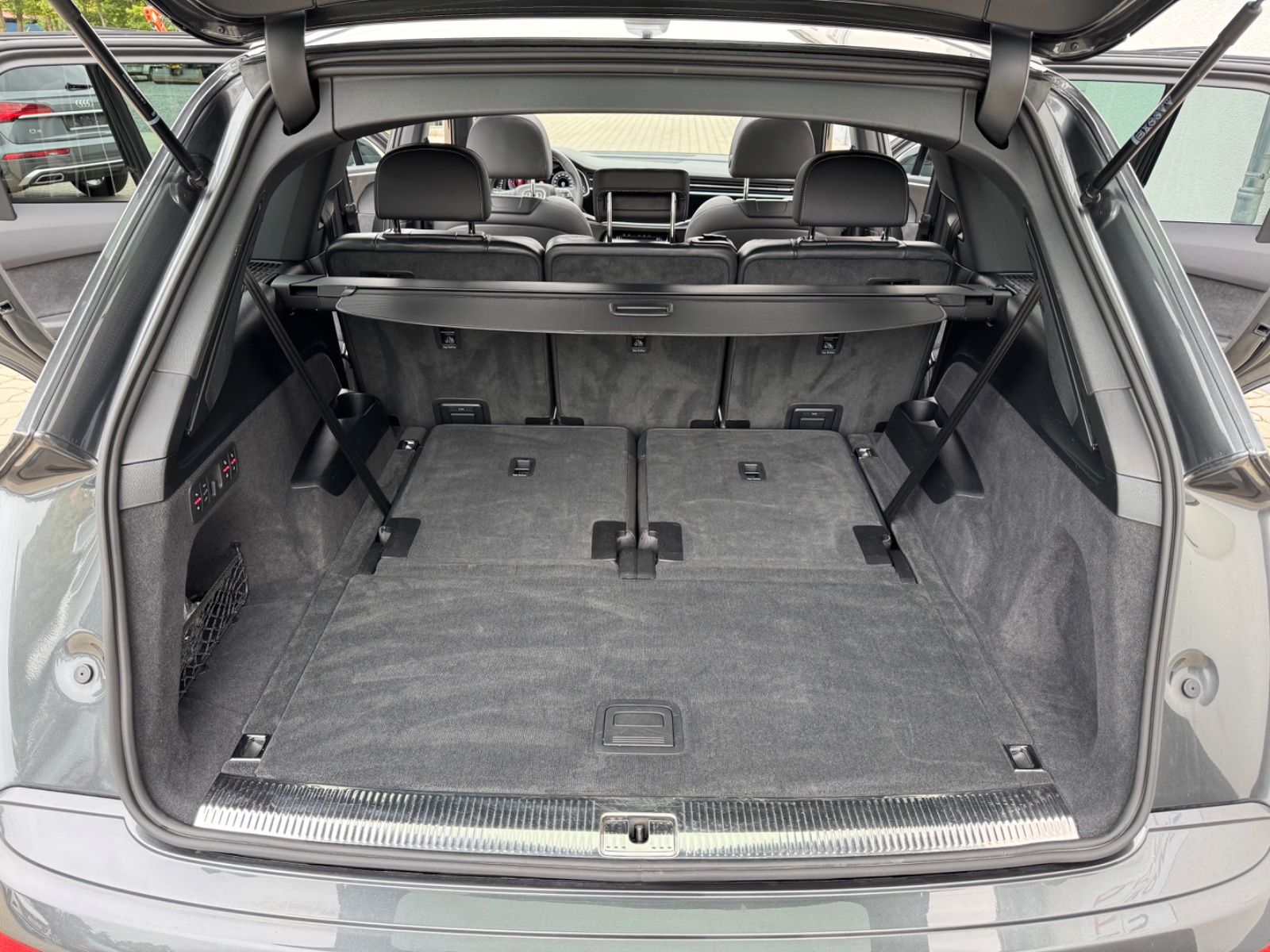 Audi Q7 50 TDI quattro competition plus/Matrix/Standh