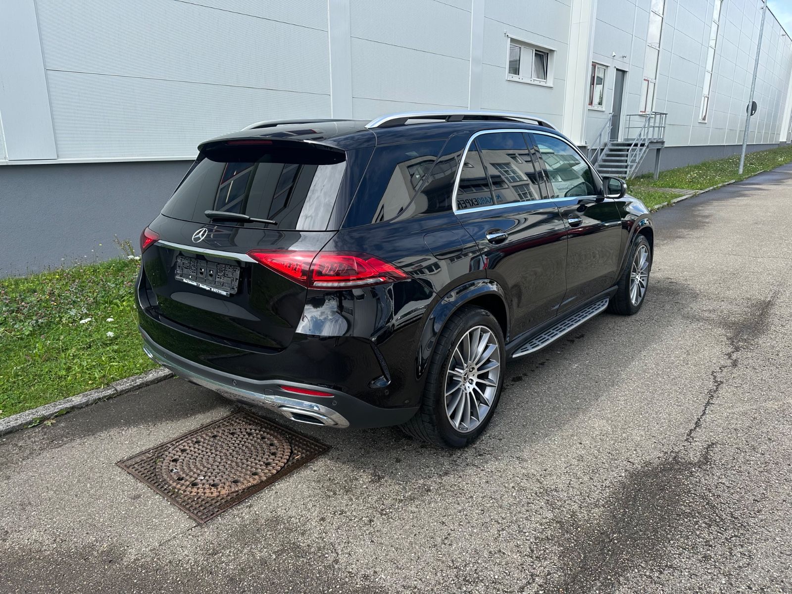 Mercedes-Benz GLE 400 d 4M*AMG*PAN*KEY*DISTR*BUR*AIRM*STHZ*21"