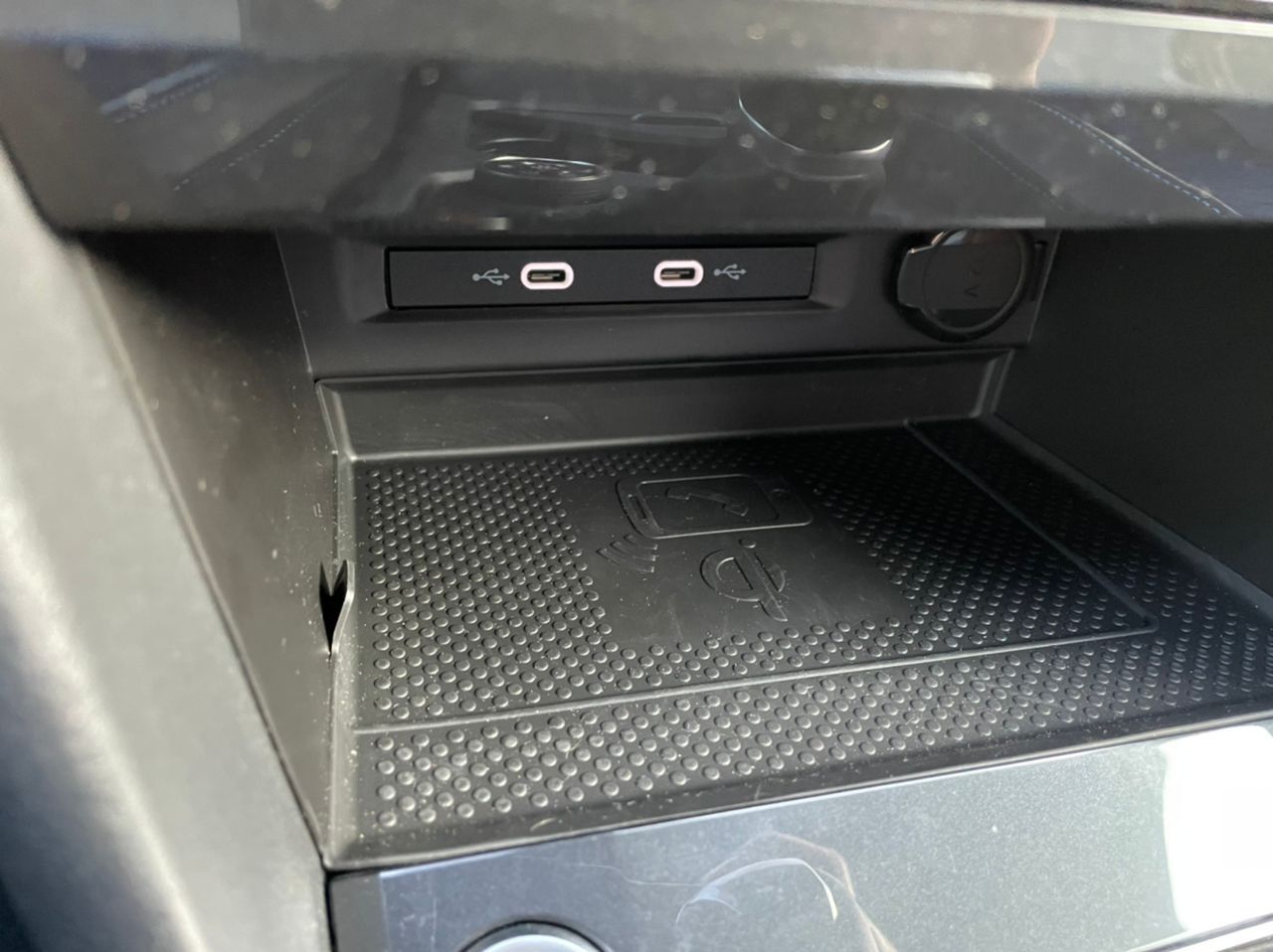 Volkswagen Tiguan R 4Motion - Samsaru's Car Outlet