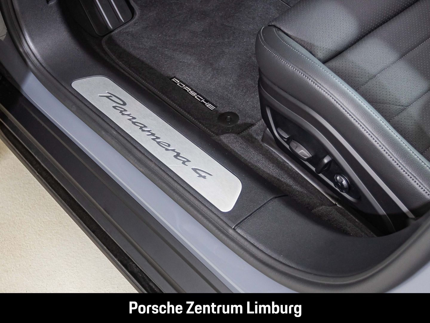 Porsche Panamera 4 E-Hybrid BOSE LED-Matrix