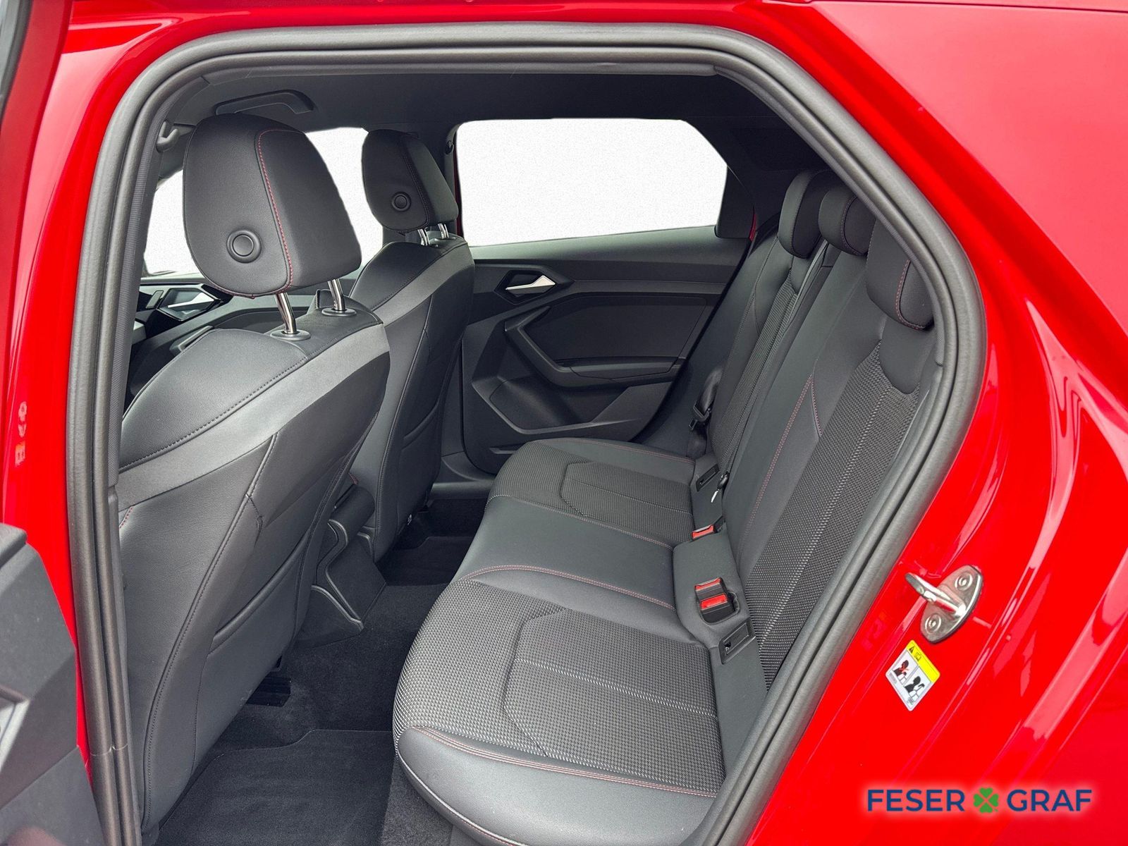 Audi A1 Spb. 35 TFSI - 3 x S line - Samsaru's Car Outlet