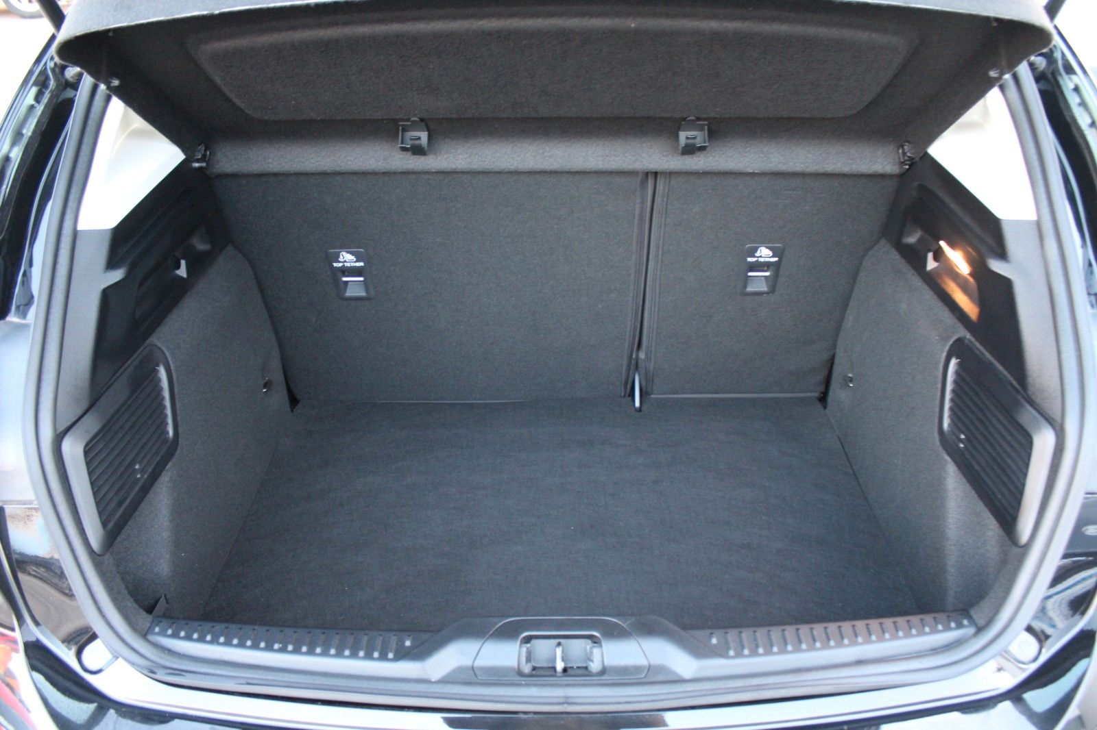 Ford Focus Titanium 1,0EcoBoost*Automatik*ACC*Nav*LED