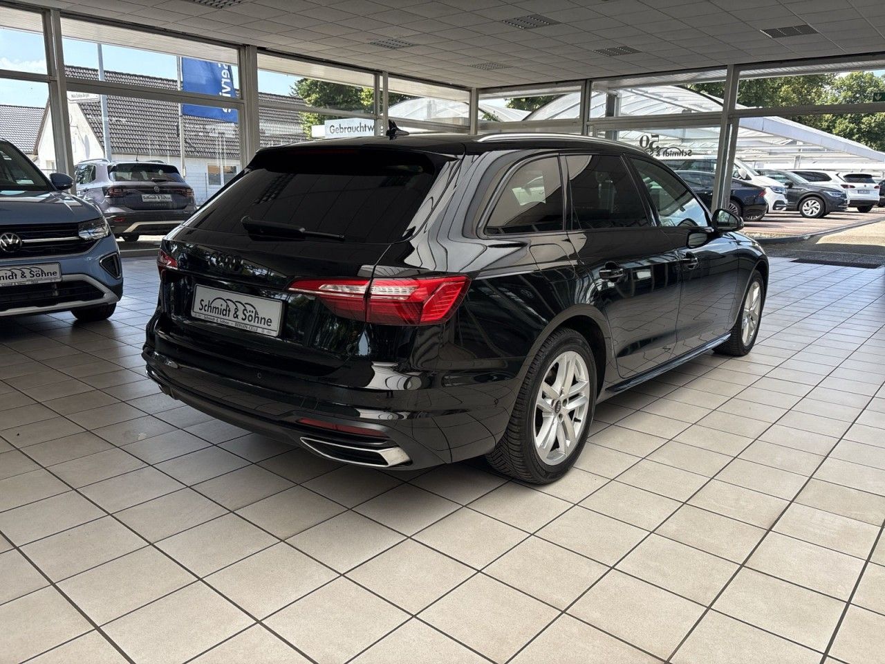 Audi A4 Avant 40 TDI Advanced - Samsaru's Car Outlet