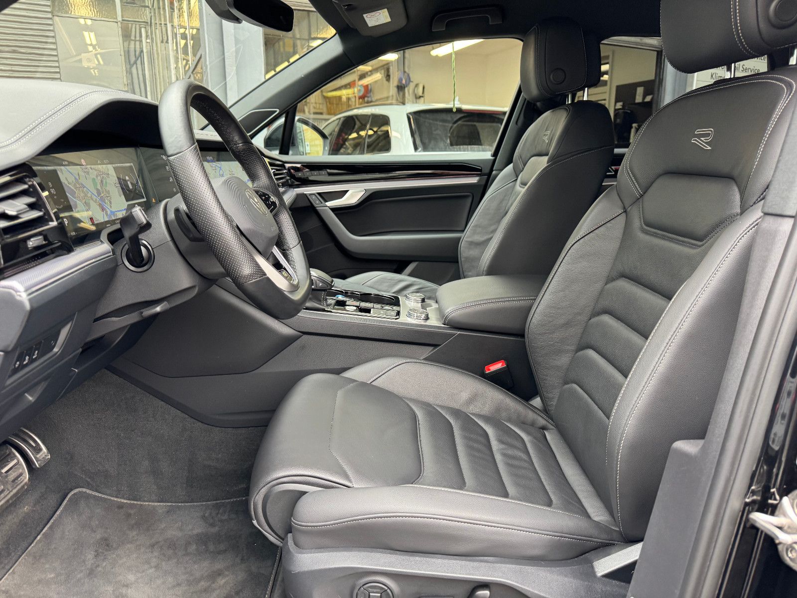 Volkswagen Touareg R-Line 3.0 V6 TSI 4MOTION -Vollausstatt.