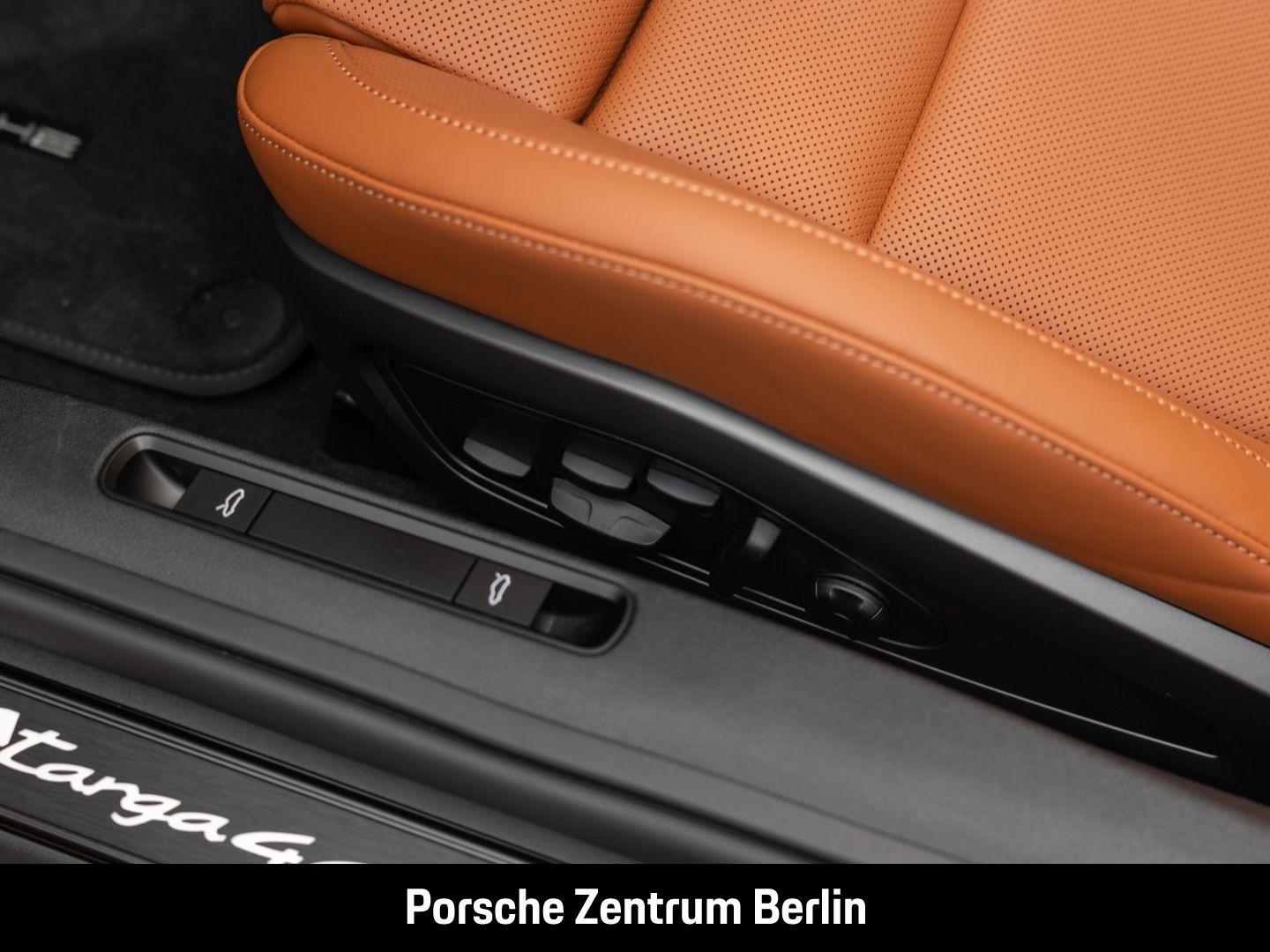 Porsche 992 911 Targa 4 GTS BOSE Sportabgasanlage LED