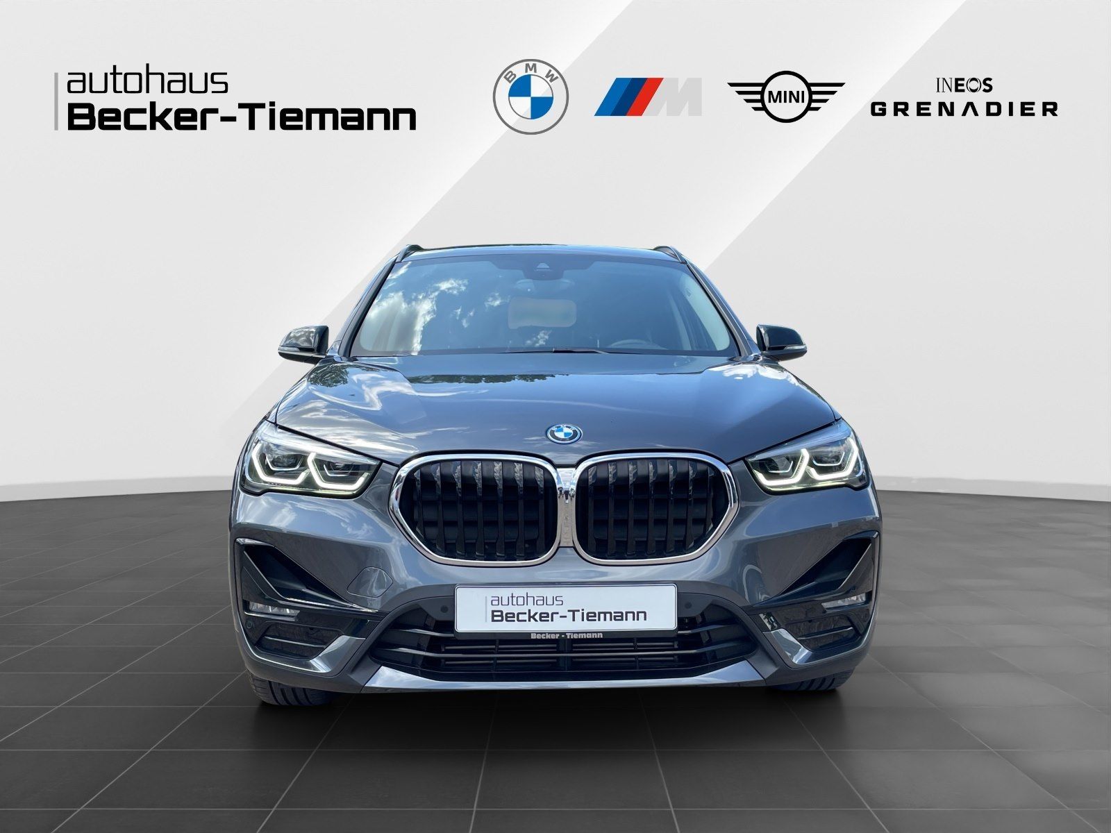 BMW X1 xDrive25e Sport Line - Samsaru's Car Outlet